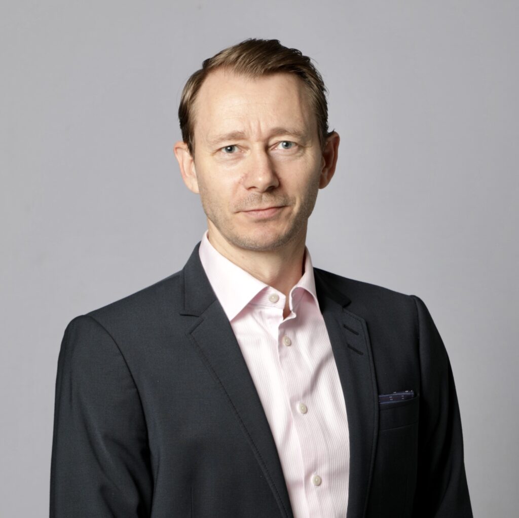 Alexander Krogstad advokat