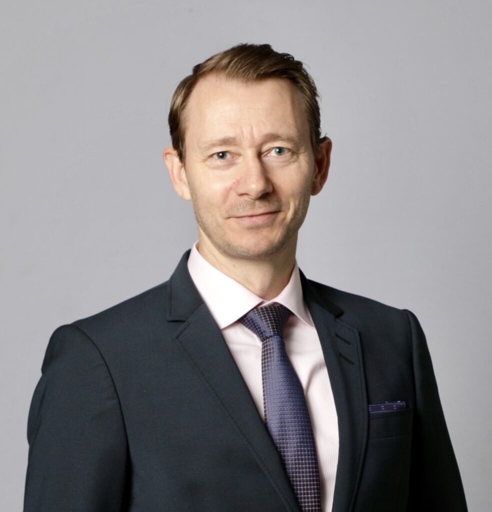 Alexander krogstad Advokat